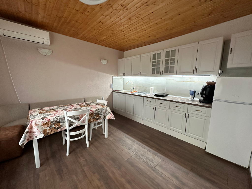 Блажевата къща 7